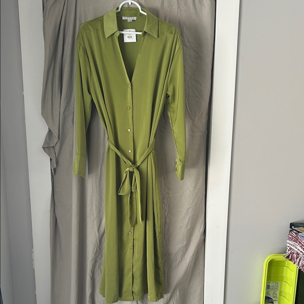 HYFVE Olive Button-Up Dress. -NEW-  Size: Large